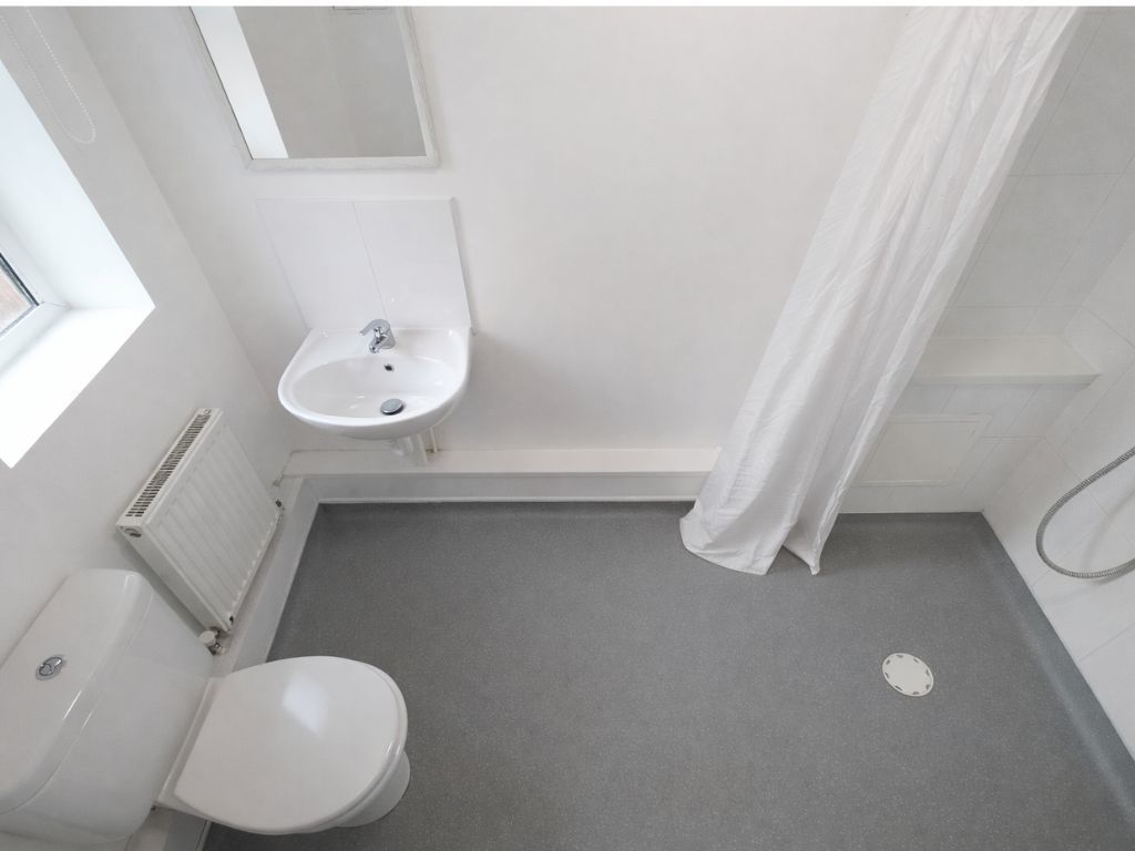 Photo 7- click for photo gallery